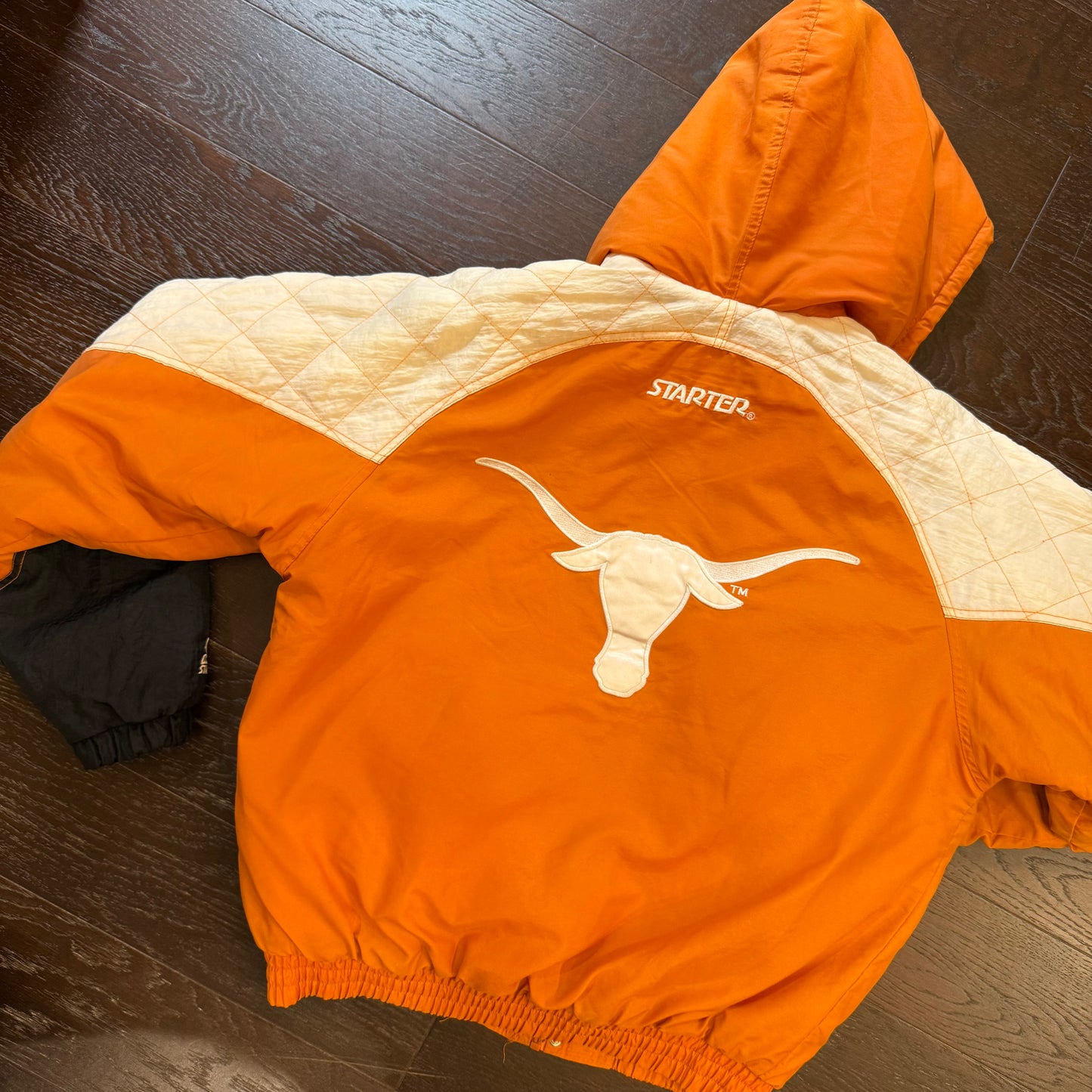 Starter Texas Longhorn Puffer Jacket
