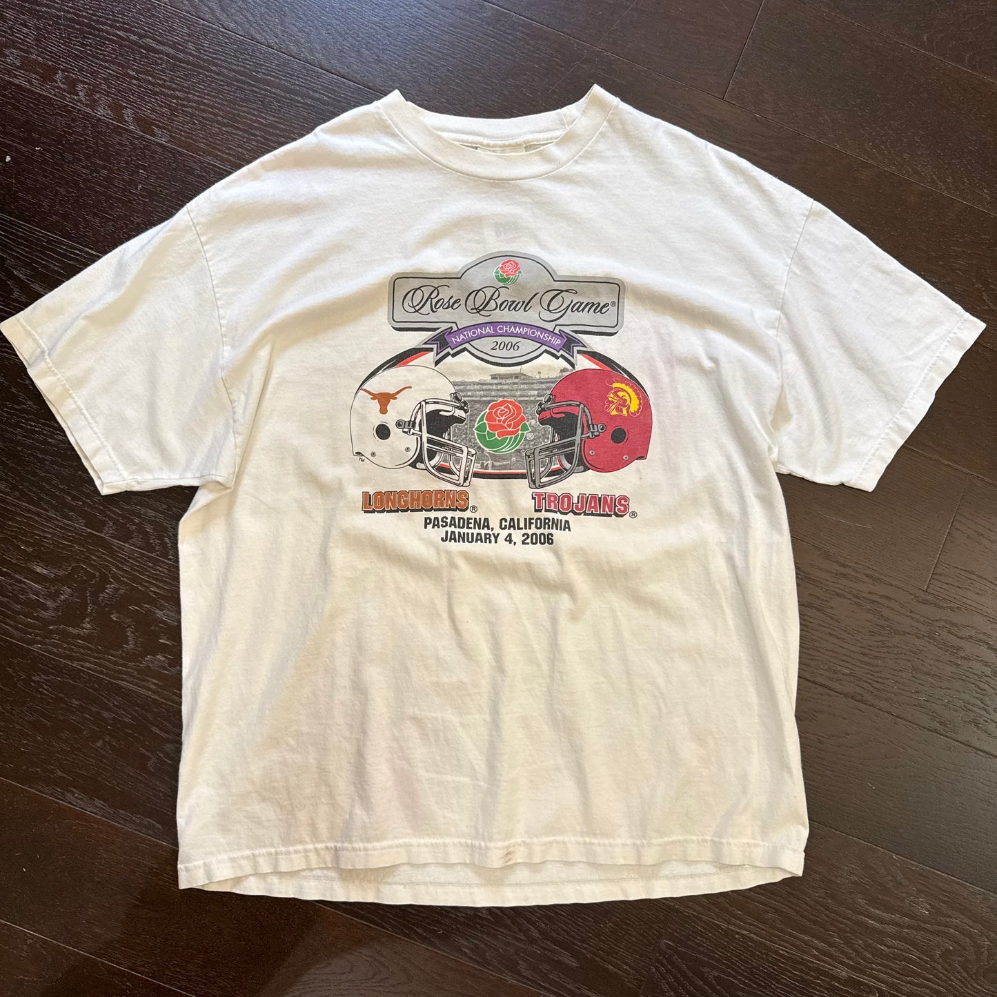Rose bowl helmet tee